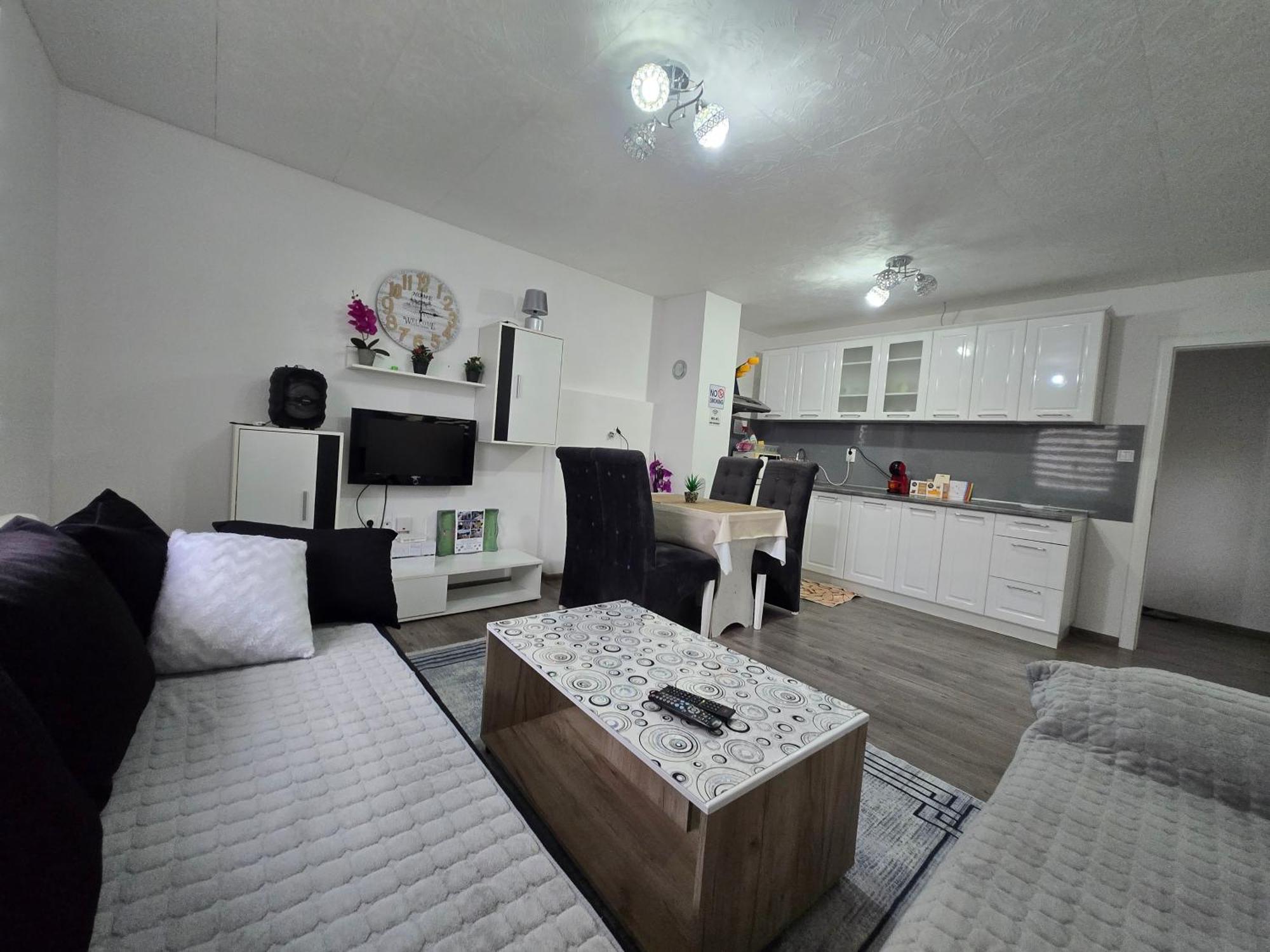 Vikendica SUNCE Appartement Banja Luka Buitenkant foto